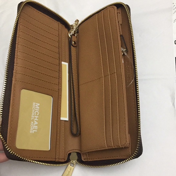 NWT Michael Kors MK Jet Set Monogram Wallet - Picture 5 of 8